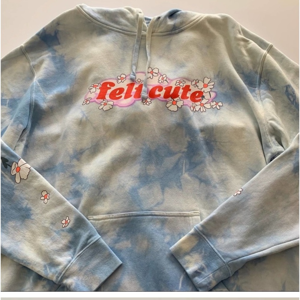 NWOT Felt Cute hoodie S BSR